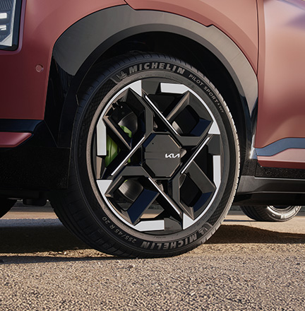 The Kia EV5 GT 전용 20인치 휠