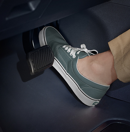 페달 오조작 안전 보조